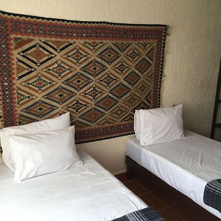 Hostel Kaana 4 You Cancún Extérieur photo