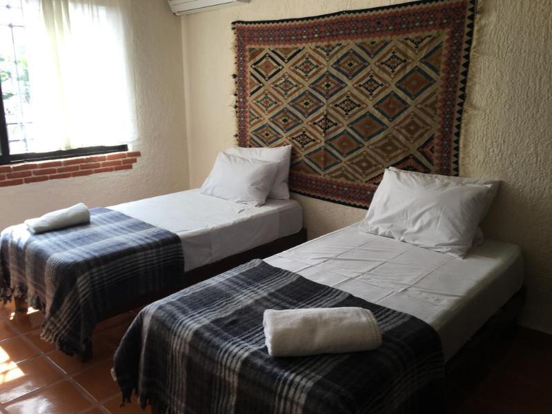 Hostel Kaana 4 You Cancún Extérieur photo